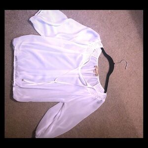 Ellen Tracy White sheer long sleeve top
